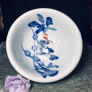 Elegant Blue and  White Arita porcelain Bowl